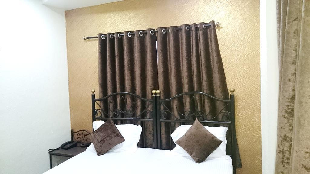 Hotel Preetam Aurangabad Exterior photo