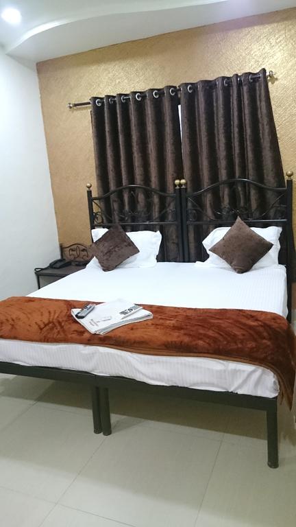 Hotel Preetam Aurangabad Exterior photo