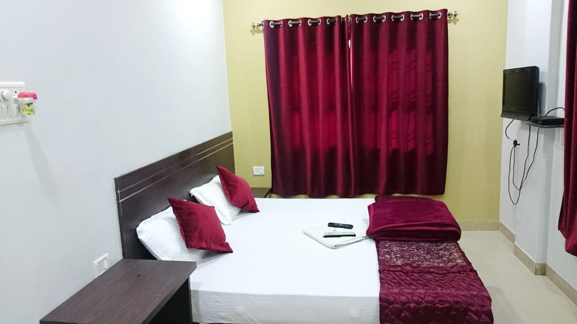 Hotel Preetam Aurangabad Exterior photo